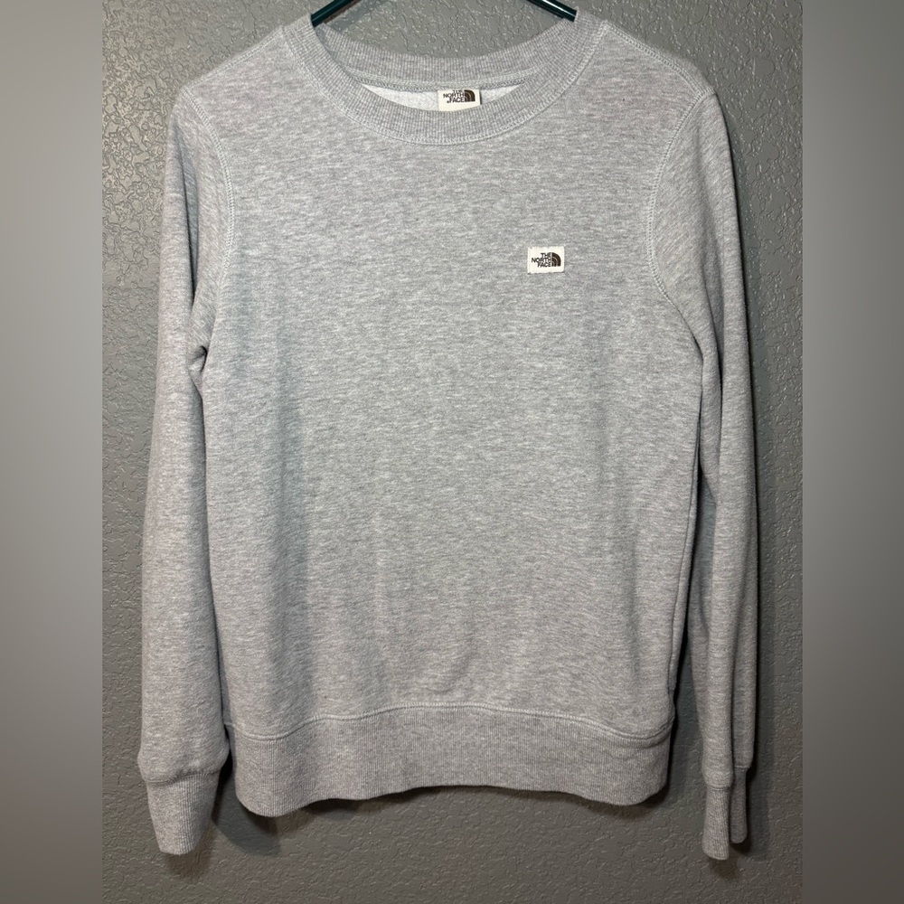 Women’s North Face Heather Gray fleece Sweatshirt XS.